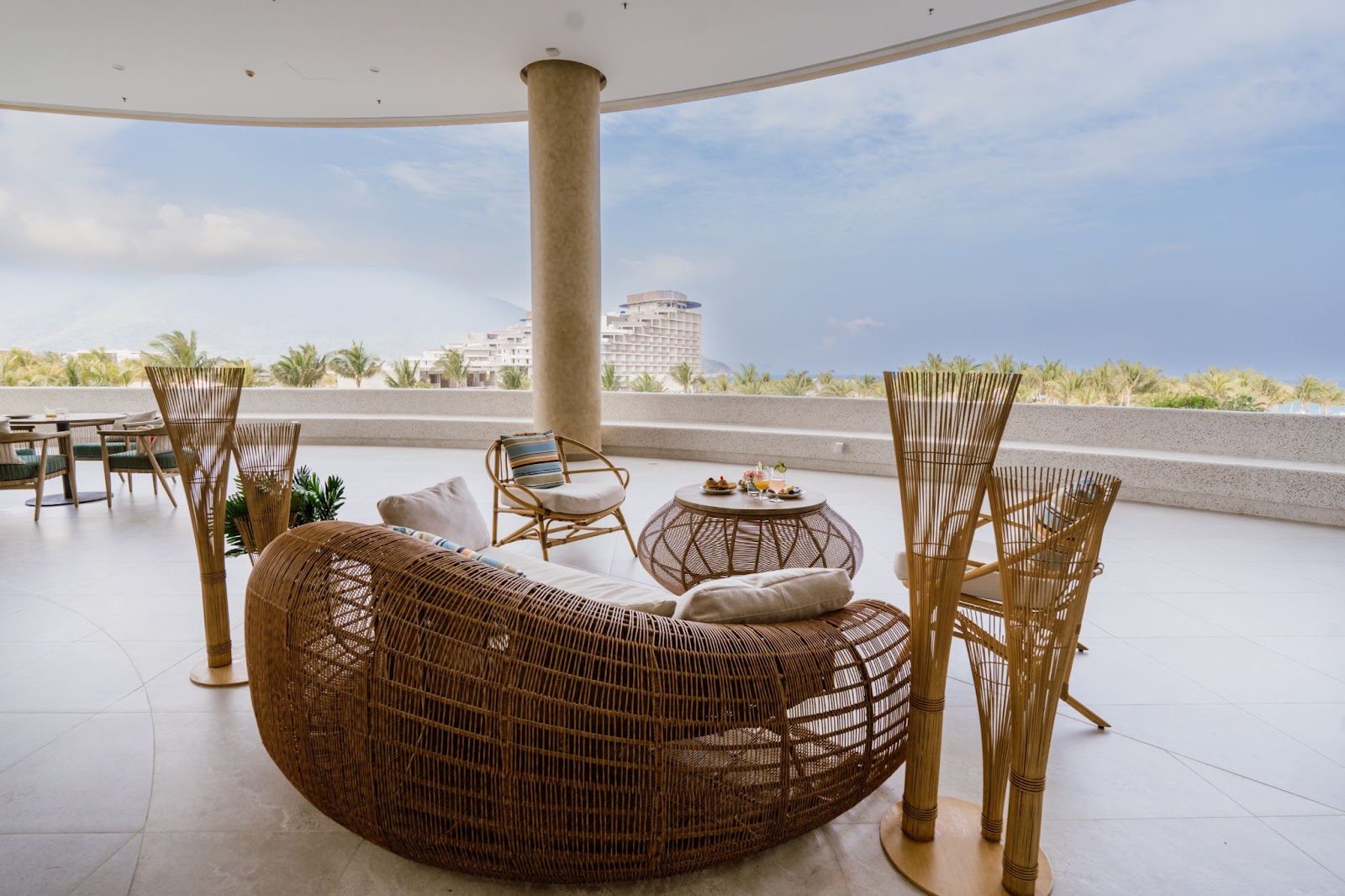 ƯU ĐÃI “LONG STAY”